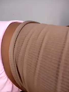[30 May 23:59] Private Show - vídeo de YummyBoobs_ modelo de câmara