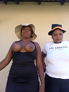[7 Jun 11:05] Private Show - vídeo de YummyBoobs_ modelo de câmara