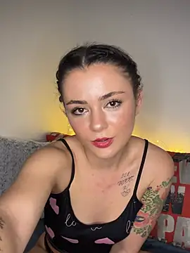 Play myself🤭🥵😈 - Video von alwayshornyvivi Cam-Model