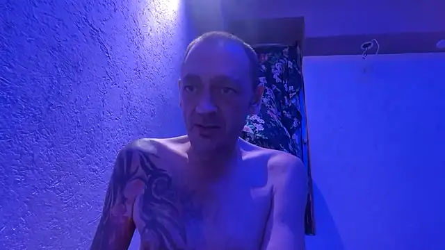 Bdsmboibhh adlı kamer modelinin viral videoları: 2596
