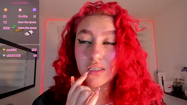 [31 Mar 12:22] Private Show - clip cu Emily_Jonesh model videochat