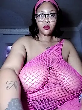 Oil Tits and Belly🥰 - ShantelBootyBoobs adlı kamera modelinin videosu