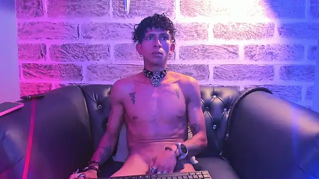 🥵🥵 - วิดีโอโดย Maximoking26 โมเดลแคม