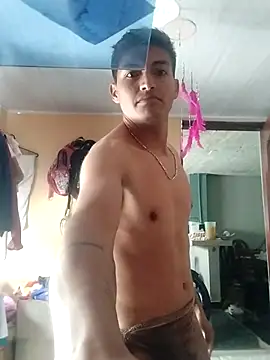 [15 Feb 13:40] Public Show - video Sumadrexxx96 kameramallilta