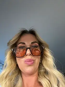 [14 Aug 19:06] Private Show