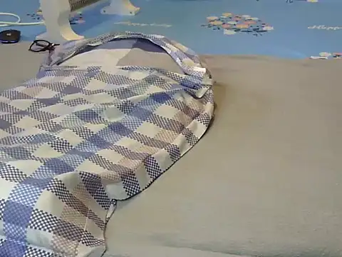 [21 Apr 07:48] Private Show - video by Francina15 cam model