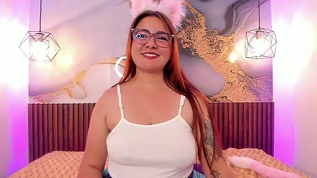 Look how my panties form a camel's hump - Vídeo de ElyinnRojas, modelo de vídeos