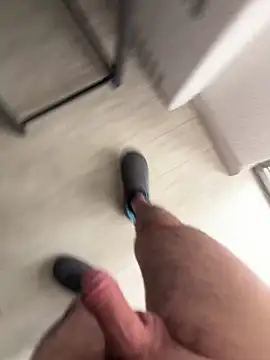 [15 Mar 14:02] Private Show - vídeo de la modelo de cam bigdickens69BWC