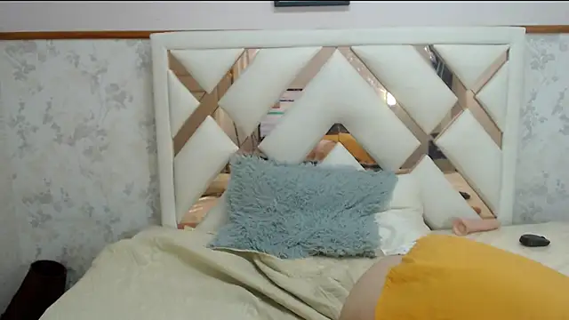 [10 Mar 07:55] Private Show - video by Amy_Walls7 cam model
