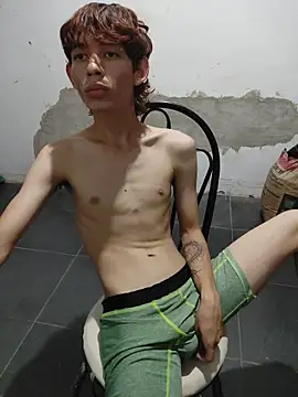 [23 Feb 19:22] Public Show - vidéo du modèle de showcams Dream_Jess