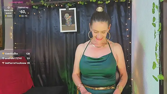 Private Show - video by LeanaMaturee cam model