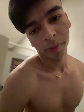 I CUM IN THE GYM BATHROOMS🤫🔥