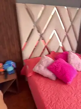 boobs - video by kitty_rousse01 cam model