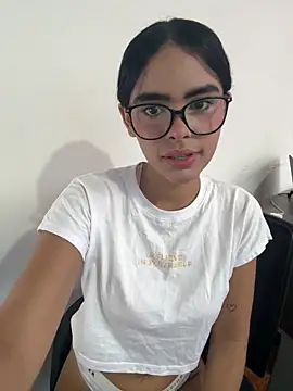 SEXY TWERK 👿 - video by kitty_rousse01 cam model