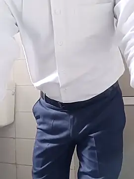 [23 Mar 14:36] Private Show - video by GentlemanX119 cam model