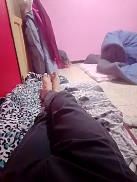 [3 Mar 19:53] Public Show - video by VacatingRedfire cam model