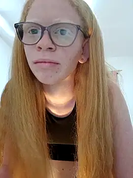 Private Show – video modela na kameri Albingirl