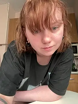 MY BODY — filmik soft_focus, modela(-lki) na kamerkach