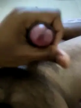 [14 Mar 22:59] Public Show – video od webkamerové modelky soumen121