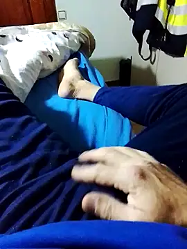 [2 Apr 02:24] Public Show - video by DauntedHumulin cam model