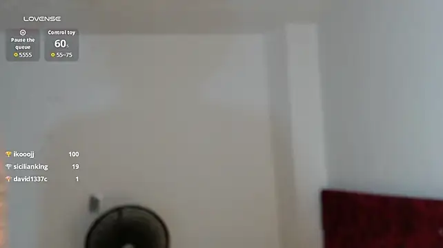 Do you like my outfit, baby? - clip cu Angel__Dreams model videochat
