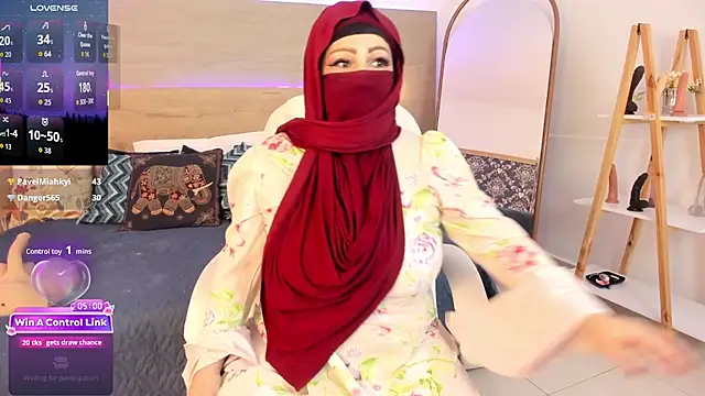 DOGGY SHOW - _Azahaaraa_ adlı kamera modelinin videosu