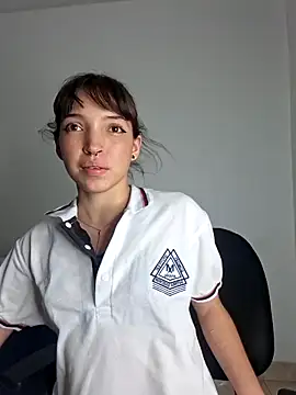 Wet fingers💧 - video by Ashly_pinkxx cam model