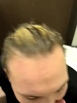 [18 Mar 04:24] Public Show - Vídeo de luckilyfound3, modelo de vídeos