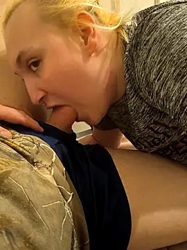 Reality – видео вебкам-модели luckilyfound3