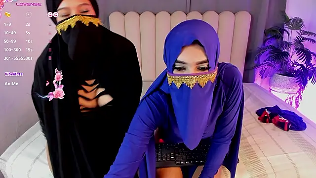 wonderful lesbian show - clip cu layla_leila01 model videochat