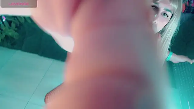 [6 Apr 20:23] Private Show