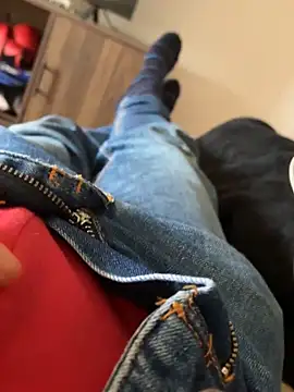 [14 Mar 13:41] Public Show – видео вебкам-модели angeldeseo