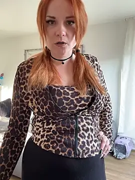 Dominanter Dirty Talks - Video von Fiebie_licious_ Cam-Model