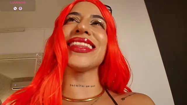 Take my feet and my pussy close up 💋