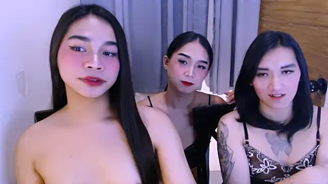 MY SISSY SUCK ME WHILE MY OTHER SISSY WATCHING – video od webkamerové modelky bigcock_kataluna