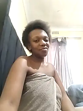 [25 Mar 07:04] Private Show CHILLED WITH FRIENDS - ক্যাম মডেল InnocentSlutXx-এর ভিডিও