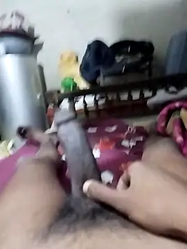 [19 Mar 05:06] Public Show - Video von xxx_desi_boy1 Cam-Model