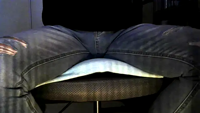 [30 Mar 14:13] Public Show – видео вебкам-модели exkodai8