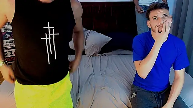 Bottom Competition - clip cu The_Penthouse_boys model videochat