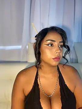 Sexy titsjob🍒 - video di SamaraDesire modella di cam