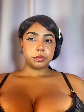 DOGGY STYLE - video di SamaraDesire modella di cam