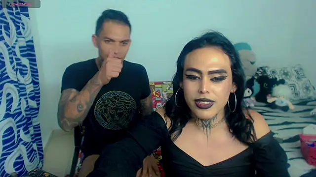 Suck cock  Private Show - video van osirisandLilith cam-model