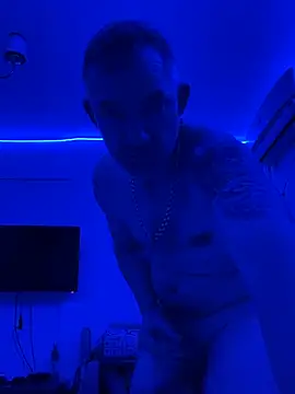 [19 Mar 03:34] Public Show - video di katragon45 modella di cam