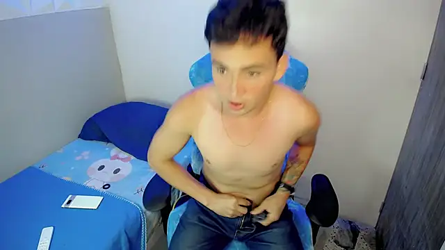 [25 Mar 17:40] Private Show - βίντεο μοντέλου Mathias_twinkk