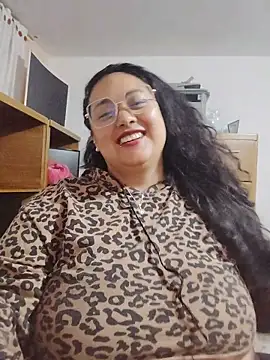 A fat woman in the office – video od webkamerové modelky AvaRyd