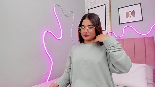 Finger in pussy - video oleh model kamera HAILYSTONE