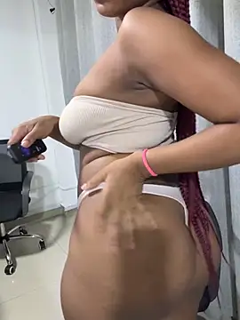 I put my fingers deep in my pussy in the office