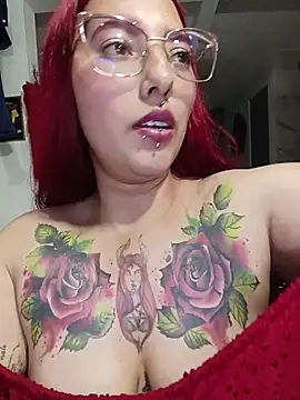 the show was tickling her - video by Bombomcoqueta cam model