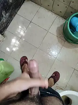 [12 Oct 11:02] Public Show - clip cu Atokxon model videochat