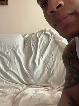 MAKE ME CUM FOR U BITCH